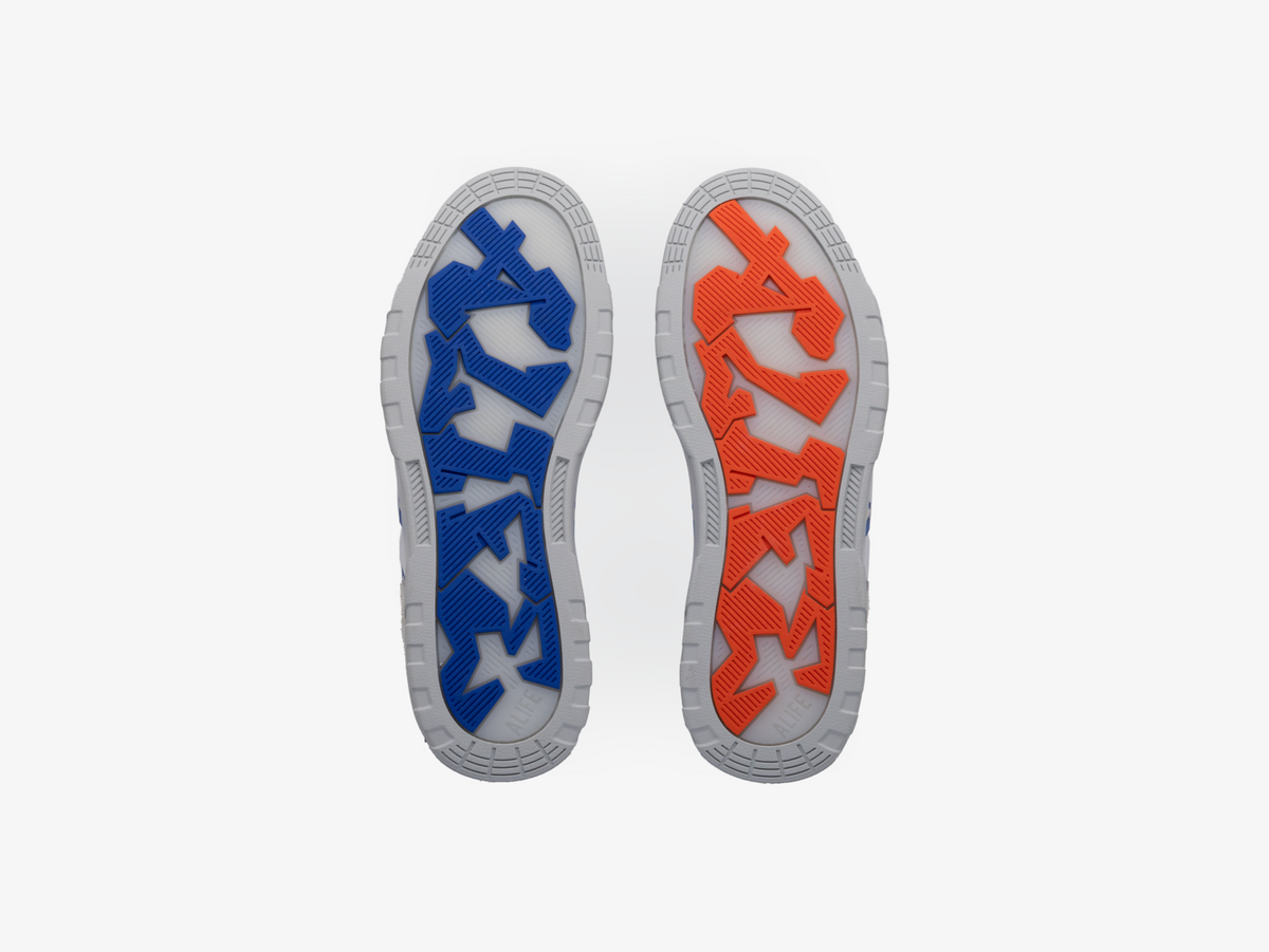 ALIFE Graffitio Sneakers in White